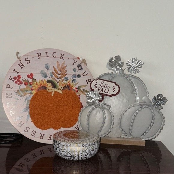 Fall Pumpkin Decor Set - Picture 3 of 4